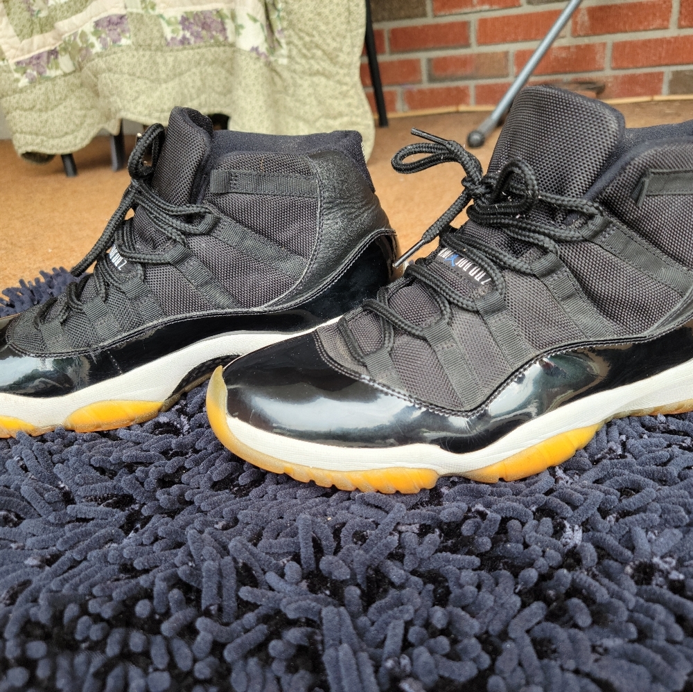 Air Jordan 11 SpaceJam